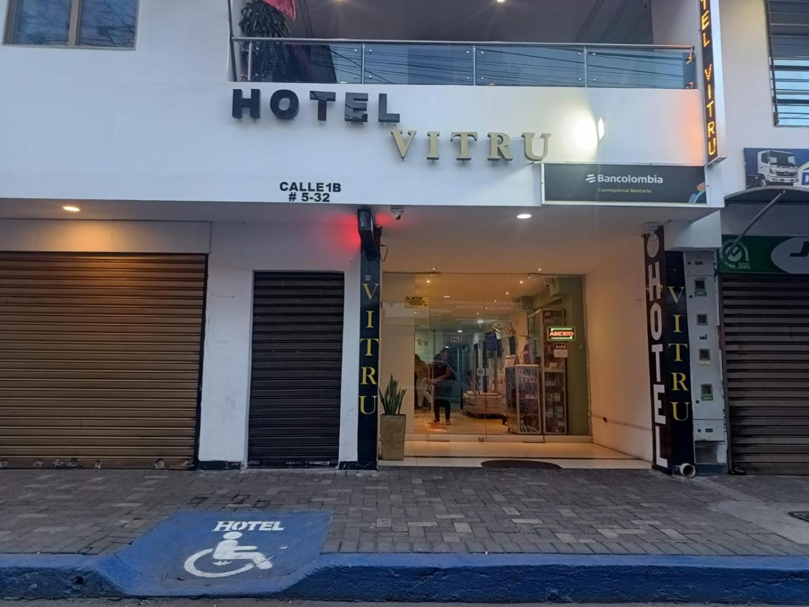 Hotel Vitru Cucuta Bagian luar foto